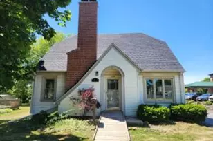 1604 Main St, Racine, WI 53182 - Photo 1