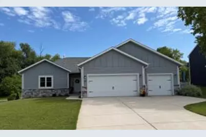 491  Thurow Dr, Oconomowoc, WI 53066 - Photo 1
