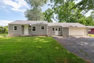 S64W18606 Topaz Dr, Muskego, WI 53150 - Photo 1