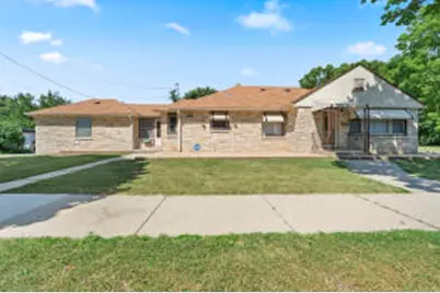 3031 S 33rd St, Milwaukee, WI 53215 - Photo 1