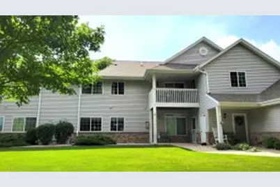 W197N17086  Stonewall Dr, Jackson, WI 53037 - Photo 1