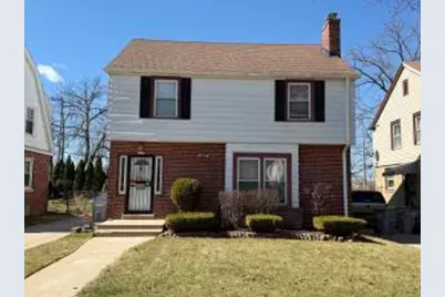 4221 N 19th Pl, Milwaukee, WI 53209 - Photo 1