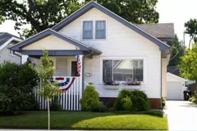 607  Monroe Ave, Racine, WI 53405 - Photo 1