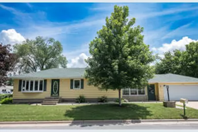 520  39th Ave, Goodview, MN 55987 - Photo 1