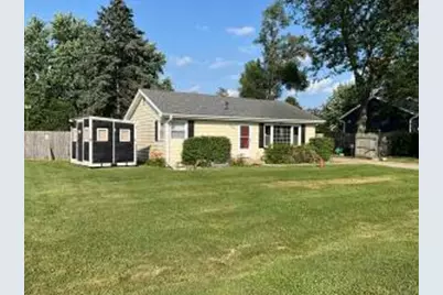 780 N Glenwood Dr, Silver Lake, WI 53170 - Photo 1