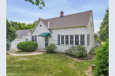 11911 N Wauwatosa Rd, Mequon, WI 53097 - Photo 1