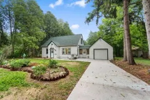 1900 Edgewater Dr, Grafton, WI 53024 - Photo 1