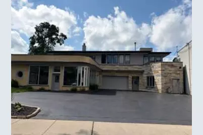 431 W Main St, Waukesha, WI 53186 - Photo 1
