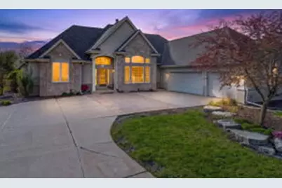 W132N6509  West View Ct, Menomonee Falls, WI 53051 - Photo 1