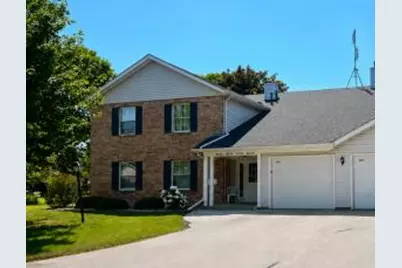 8052  42nd Ave, Kenosha, WI 53142 - Photo 1