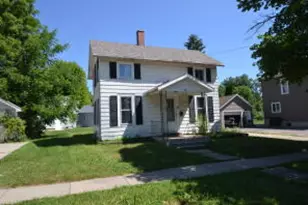 542 W Whitewater St, Whitewater, WI 53190 - Photo 1