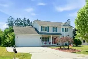 6732 S Yale Dr, Franklin, WI 53132 - Photo 1