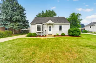 1406 Vine St, Racine, WI 53182 - Photo 1