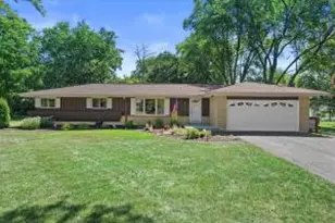 3580 Hollywood Ln, Brookfield, WI 53045 - Photo 1
