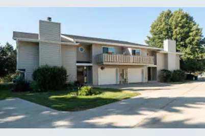 6441 S Crabapple Ct, Oak Creek, WI 53154 - Photo 1