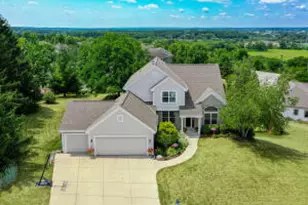 1621 Hunter Rd, Waukesha, WI 53189 - Photo 1