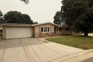 510 Laurel Dr, Francis Creek, WI 54214 - Photo 1