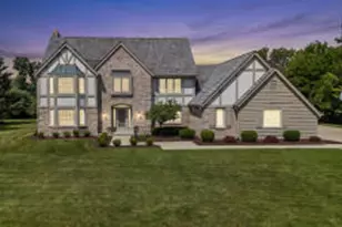 10531 N Haddonstone Pl, Mequon, WI 53092 - Photo 1