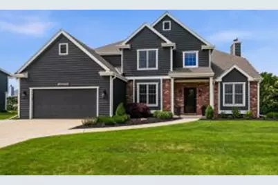 W73N413  Greystone Dr, Cedarburg, WI 53012 - Photo 1