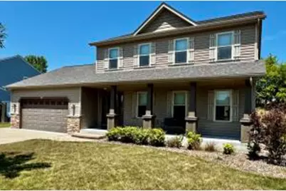 720  Summerset Dr, Johnson Creek, WI 53038 - Photo 1