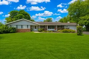 W212N10497 Parkland Cir, Germantown, WI 53017 - Photo 1
