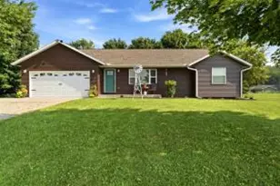 E7608 E Smith Rd, Viroqua, WI 54667 - Photo 1