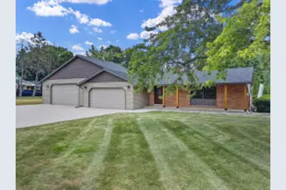 4450 S Hearthside Dr, New Berlin, WI 53151 - Photo 1
