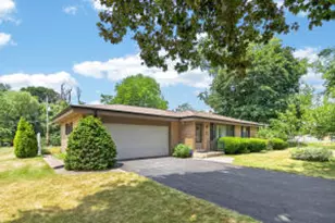 3915 Brook Ln, Brookfield, WI 53005 - Photo 1