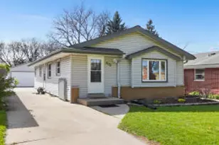 2125 N 113th St, Wauwatosa, WI 53226 - Photo 1