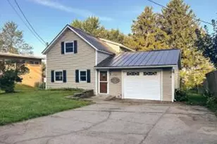 706 S Washington Ave, Viroqua, WI 54665 - Photo 1