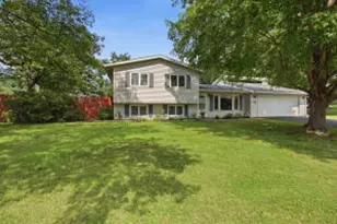 2012 Craig Ln, Onalaska, WI 54650 - Photo 1