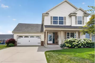 545  Big Bend Way, Hartford, WI 53027 - Photo 1