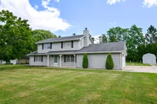 108 High Forest Dr, Grafton, WI 53012 - Photo 1