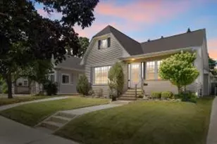 3018 Elm Ln, Racine, WI 53405 - Photo 1