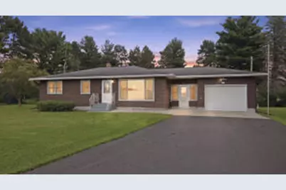 89  East St, Boyceville, WI 54725 - Photo 1