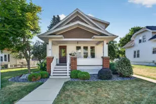 324 Henry St, Burlington, WI 53105 - Photo 1