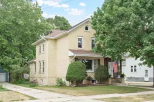 409 S 7th St, Watertown, WI 53094 - Photo 1