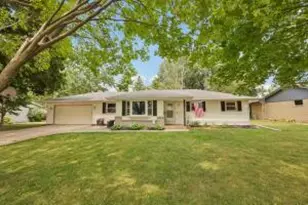 313 W Wisconsin St, Delavan, WI 53115 - Photo 1