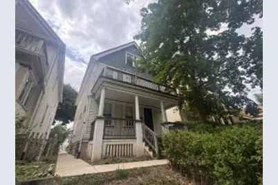 3059 N Bremen St, Milwaukee, WI 53212 - Photo 1