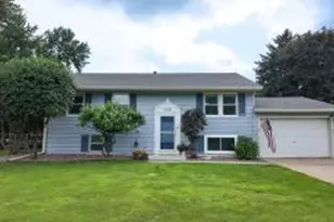 3054 29th Ct, La Crosse, WI 54601 - Photo 1