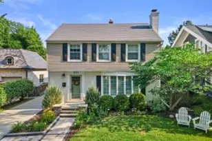 870 E Birch Ave, Whitefish Bay, WI 53217 - Photo 1