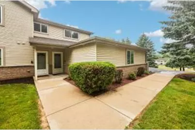 842  Evergreen Dr, Hartford, WI 53027 - Photo 1