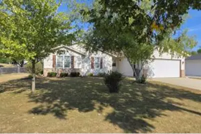 280  Crestview Ln, Lake Mills, WI 53551 - Photo 1