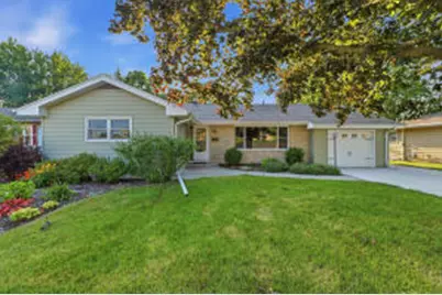 466 N Henninger St, Mayville, WI 53050 - Photo 1
