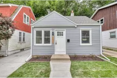 6633  Hillside Ln, Wauwatosa, WI 53213 - Photo 1