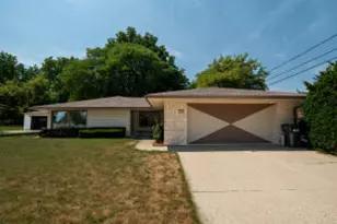 1210 18th Ave, South Milwaukee, WI 53172 - Photo 1