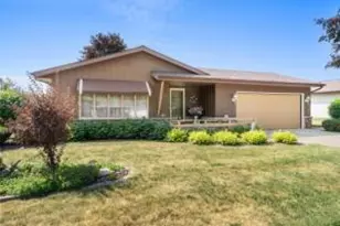 4321 Knuell St, Manitowoc, WI 54220 - Photo 1