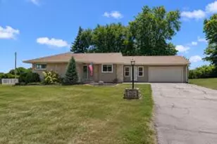 W174N9787 Wendy Ln, Germantown, WI 53022 - Photo 1