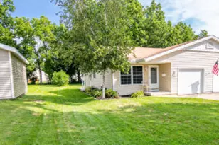 435 W Polk St, Waterloo, WI 53594 - Photo 1