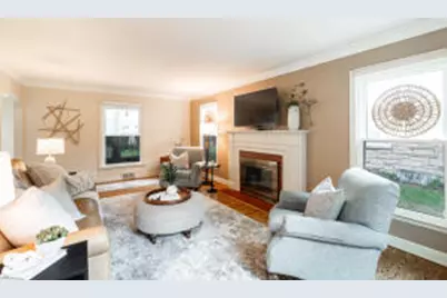 5656 N Milwaukee River Pkwy, Glendale, WI 53209 - Photo 1